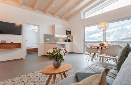 Fuerstau Apartment | Nice apartment for 4 people with WIFI, TV, balcony and pets allowed