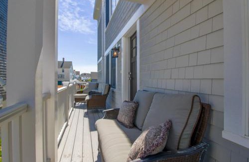 York Beach House | At Ease On Long Sands