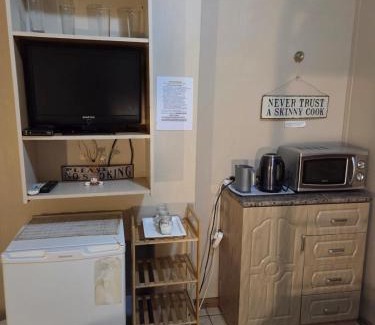 Upington House | At Home Guesthouse