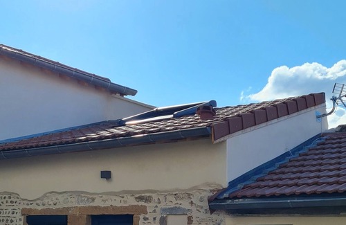 Saulaie - Claveliere Apartment | At Les Pierres Dorées, 10 minutes from downtown Lyon