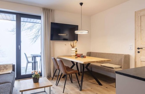 Sankt Martin am Tennengebirge Apartment | & Infinity Pool by Interhome