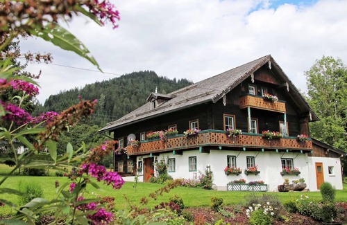 Sankt Martin am Tennengebirge House | Vacation home for 10 guests with 180m² in Sankt Martin am Tennengebirge (270553)