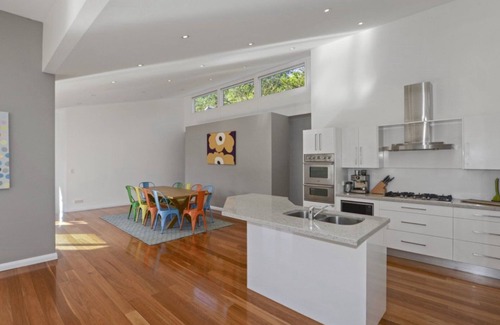 North Avoca House | At The Beach - Great Family House