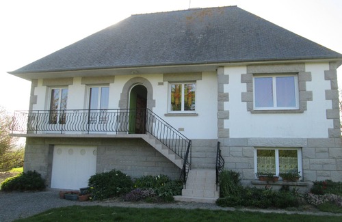 Roz-sur-Couesnon House | At the bottom of the Mont St Michel