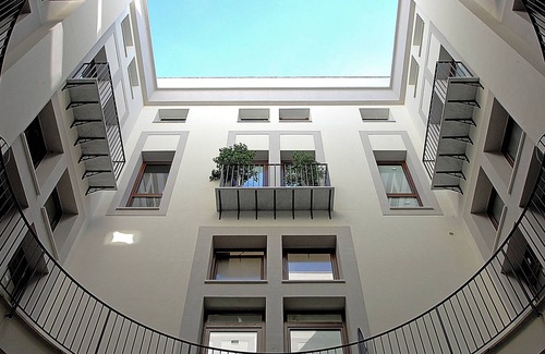 Castellammare Apartment | At the Corte Maqueda of Palermo historic center