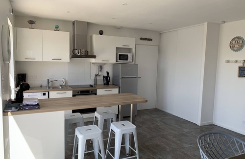 Bourcefranc-le-Chapus Villa | At the foot of the Ile d'Oléron bridge quiet villa not overlooked private parking