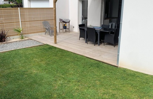 Bourcefranc-le-Chapus Villa | At the foot of the Ile d'Oléron bridge quiet villa not overlooked private parking