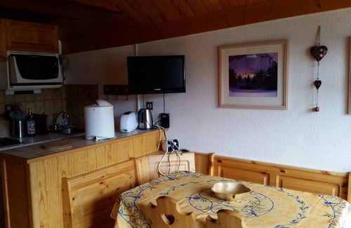 Champagny-en-Vanoise Apartment | [At the foot of the slopes] Studio Cabin 4-5 pers. Champagny en Vanoise