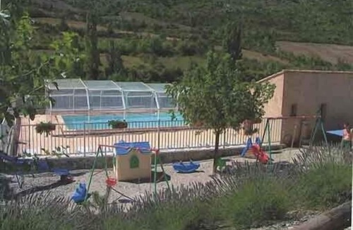 La Roche-sur-le-Buis Cottage | At the heart of the Provencal Drome, in a remarkable location, rental with pool