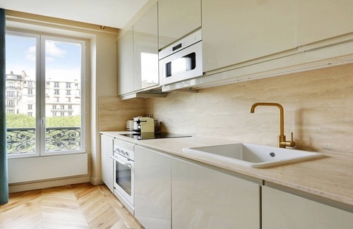 Necker Apartment | At The Junction Of The Hôtel Des Invalides And The Eiffel Tower