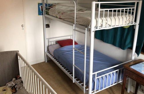 Pruzilly House | At the other end of the world - family cottage for 12