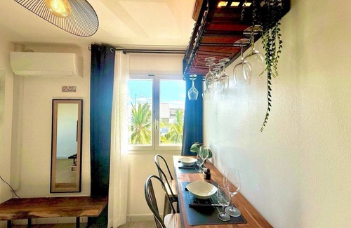 Cap Champagne Apartment | Atelier 62, charming studio, 15 min from the beach