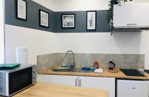 Downtown Apartment | Atelier Arthaud - quartier St Martin - commerces