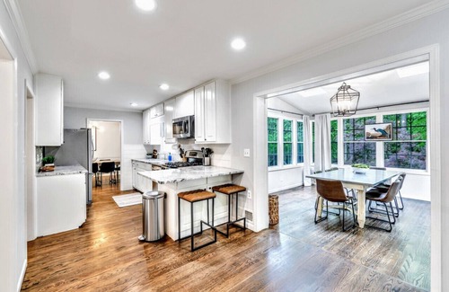 Windwood House | ATH - Dunwoody 5BR -Pet Friendly -Fenced (Bentbrk)