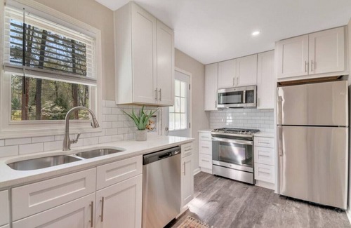 Lawrenceville House | ATH - Lawrenceille -4BR-Pet Friendly -Fenced (suw)