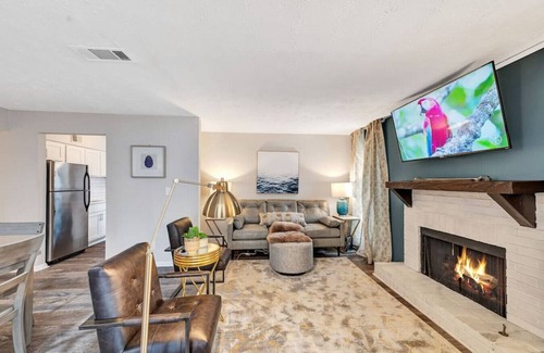 Cumberland Condo | ATH - Marietta - 1BR - Pet Friendly - Location (terrell)