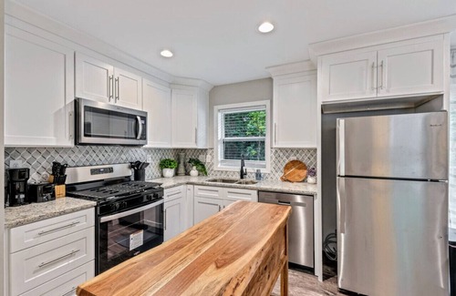 Powder Springs House | ATH - New - Ranch - Fenced - Level Yd (ponder)