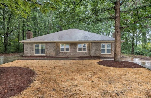Norcross House | ATH - Norcross - 3BR - Pet Friendly - Ranch (wexA)