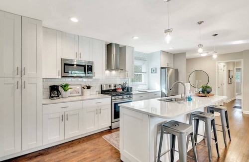 Smyrna House | ATH - Sleeps 6 - 3 Beds - Pet friendly - Harwinor