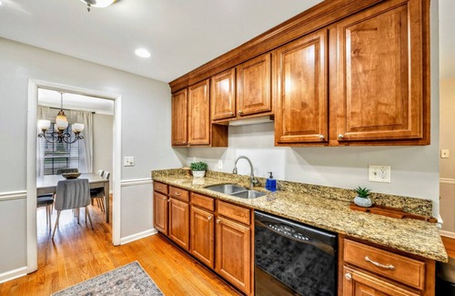 East Cobb House | ATH - Walton HS - Ranch - Fenced (Mockingbird)