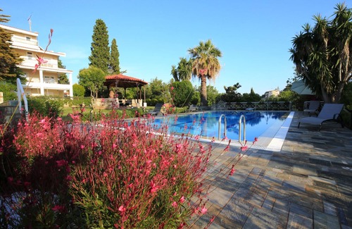 Anavyssos Villa | Athenian Riviera Pool Villa