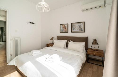 Filopappou Apartment | Athens Due Montagne Apartment