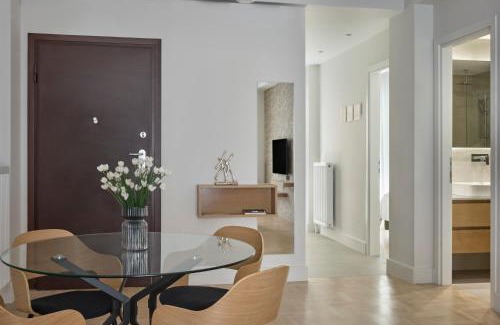 Ilisia Apartment | Athens Glow 2bd Apt in Ilisia