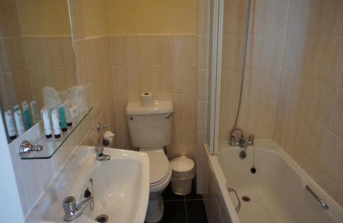 Eastbourne City Centre Bed & Breakfast | Atlanta Guest House