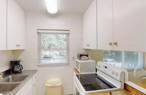 Jekyll Island Apartment | ATLANTIC BREEZE #5 2 bedrooms, 2 bathrooms