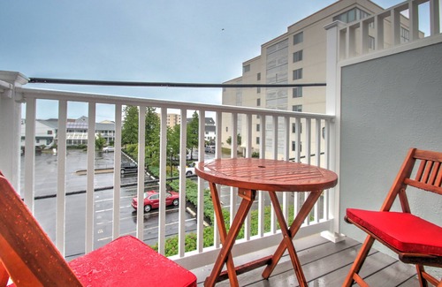 Old Orchard Beach Condo | Atlantic Ocean Suites - Sand Dune Suite 14 (1 Bedroom)