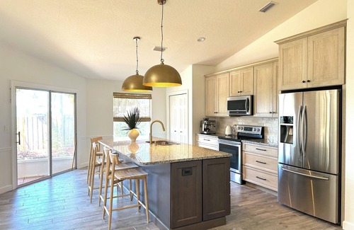 Indialantic Cottage | Atlantic Ocean Beach Harmony
