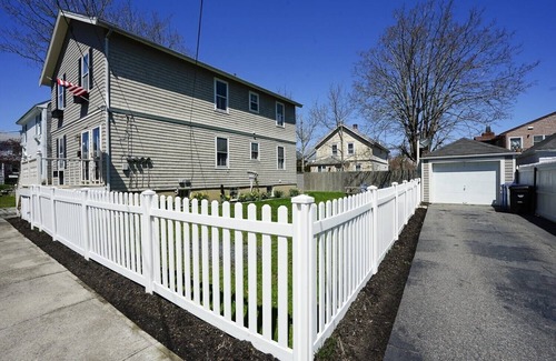 Fifth Ward House | Atlantic Street Guesthouse - The Best Kept Secret!