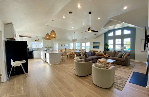 Sandbridge House | Atlantic Sunrise - Bright Renovated 9BR | Private Pool | Hot Tub