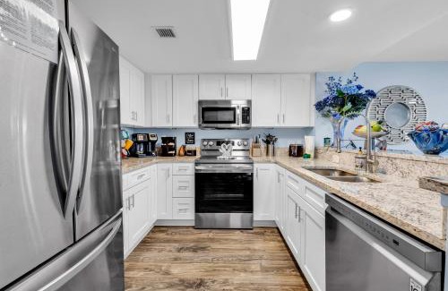 Myrtle Beach Apartment | Atlantica Towers - Beach Front Condo w Pools