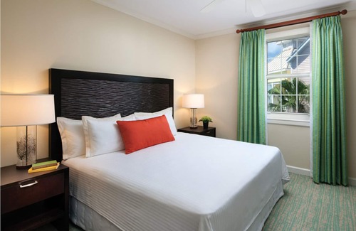 Downtown Nassau Resort | Atlantis Bahamas Harborside Resort - Sleeps 10 - 3 bedroom - Full Resort Access