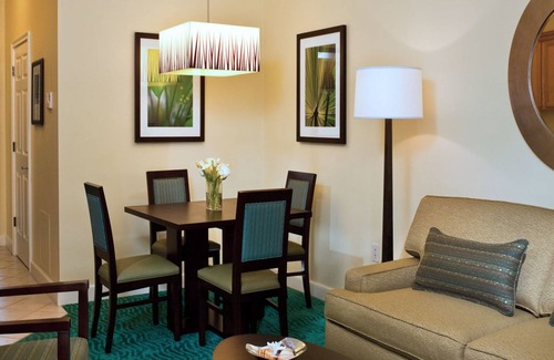 Paradise Island House | Atlantis Harborside, Paradise Island FREE Atlantis Park Day Passes