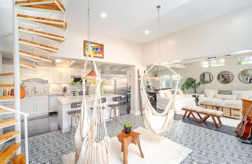 Midtown House | Atlantis House- beautiful residence close to beaches