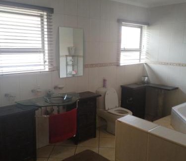 Brakpan Bed & Breakfast | Atlantis Inn
