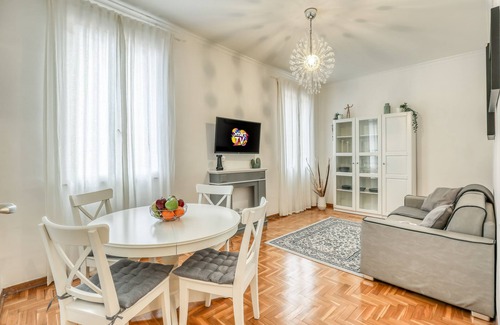 Rione III Colonna House | ATRHOME- PENTHOUSE FRATTINA