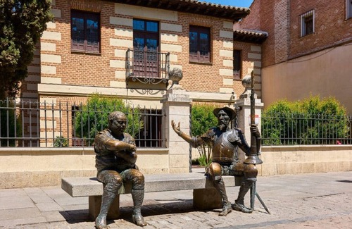 Alcala de Henares Apartment | ATRIUM ALCALA CENTER STUDIO B2 (1 double bed 1 puff bed)