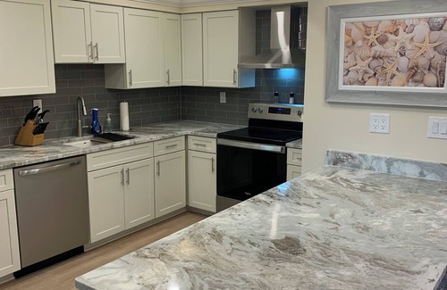 Hammock Bay Condo | ATTENTION GOLF LOVERS/HAMMOCK BAY GOLF COURSE, NAPLES FL./CLOSE TO BEACHES