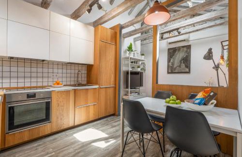 Malasana Apartment | Attic 3Bedrms-2Baths in Heart of Malasana