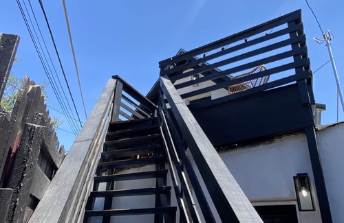 River North Art District House | Attic apartment in RiNo/Five points. 5min away from Train station
