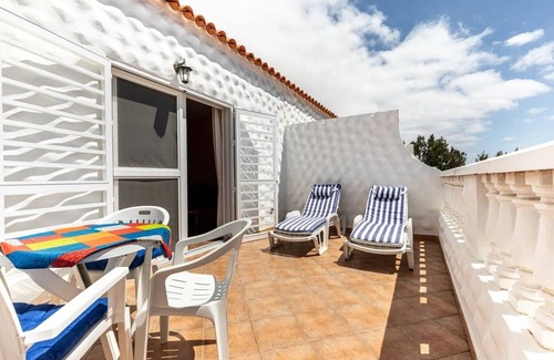 Bahia Calma Apartment | Attic apartment with stunning sea views