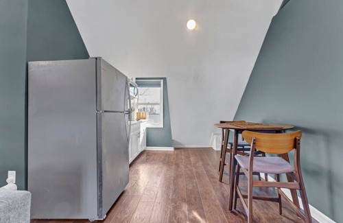 Langdon Apartment | Attic Haven in the Pulse of the DC’s Vibrant Buzz!