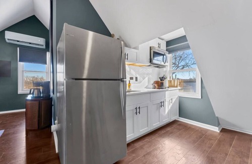 Langdon Apartment | Attic Haven in the Pulse of the DC’s Vibrant Buzz!