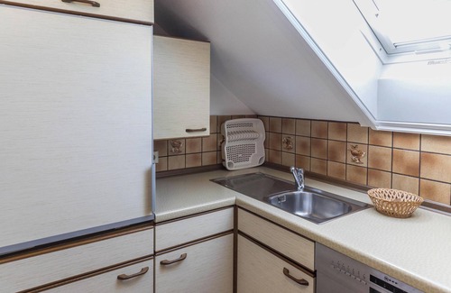 Ueberlingen Apartment | Attic Holiday Apartment “Haus Hasenweide” close to Lake Constance with Balcony