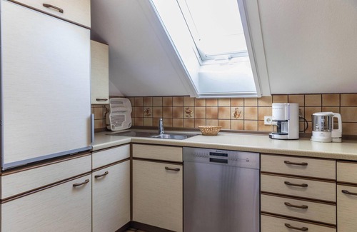 Ueberlingen Apartment | Attic Holiday Apartment “Haus Hasenweide” close to Lake Constance with Balcony