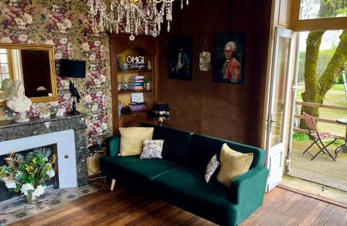 Lanouaille Bed & Breakfast | Attic Suite, Maison de Mags & Mags