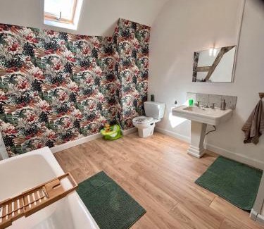 Lanouaille Bed & Breakfast | Attic Suite, Maison de Mags & Mags